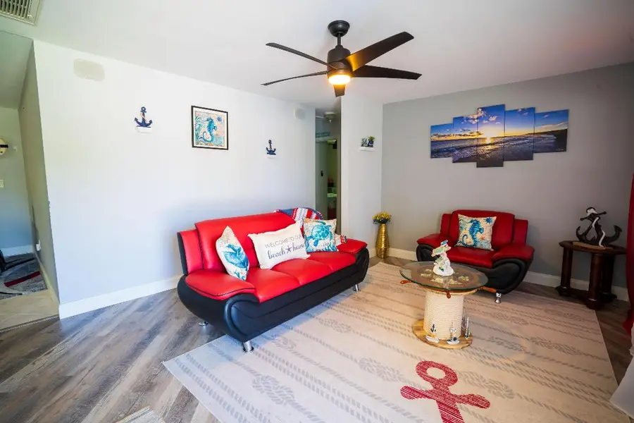 4386 Bamboo Drive, Palm Beach Gardens, FL 33410 - Image #3