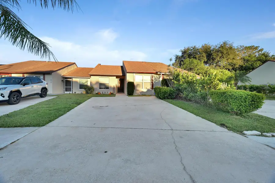 214 Palmetto Court, Jupiter, FL 33458 - Image #3
