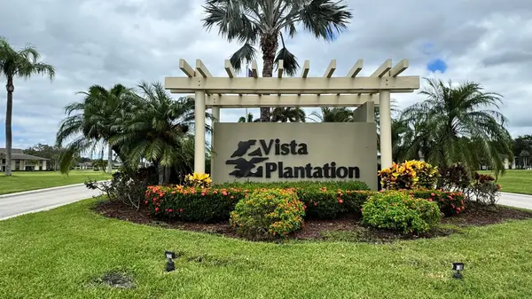 44 Plantation Drive #102, Vero Beach, FL 32966