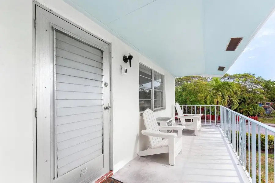 401 N J Street #12, Lake Worth Beach, FL 33460 - Image #2