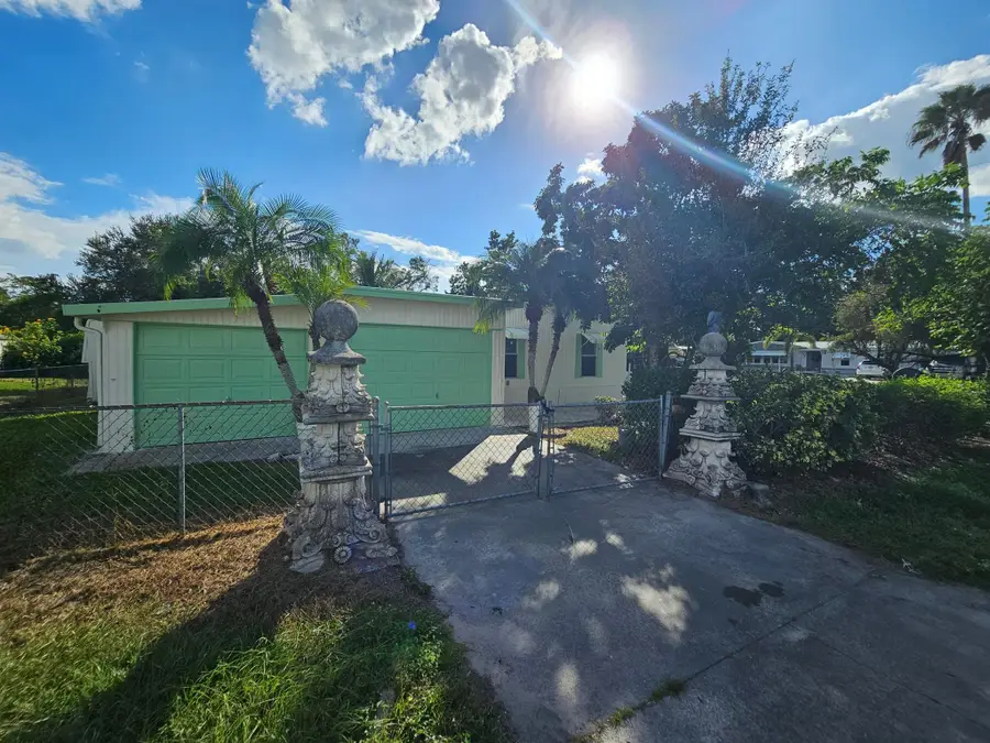 2909 SE 39 Avenue, Okeechobee, FL 34974 - Image #2