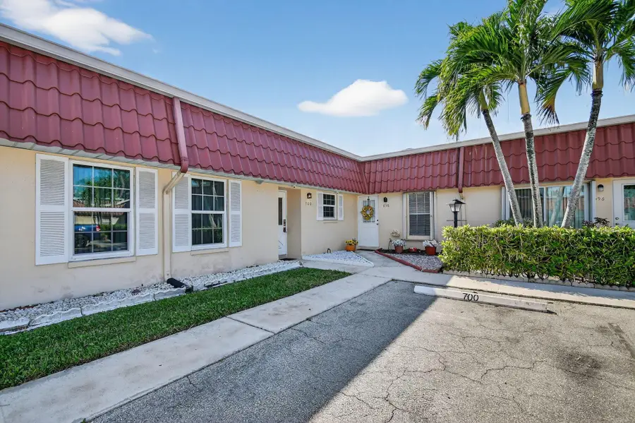 700 Marlboro Oval, Lake Worth, FL 33467 - Image #2