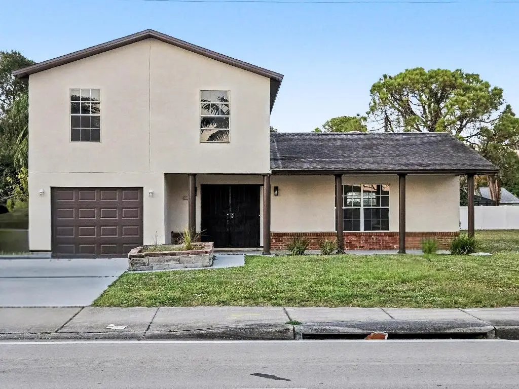 565 SE Port St Lucie Boulevard, Port Saint Lucie, FL 34952 - Image #1