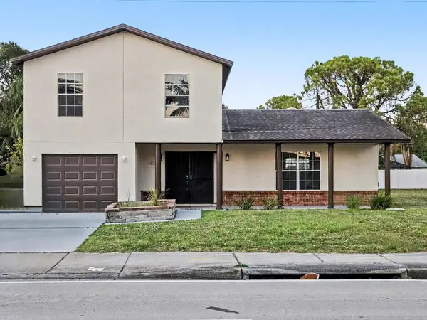 565 SE Port St Lucie Boulevard, Port St Lucie, FL 34952