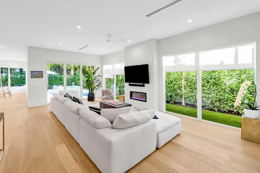 131 Costello Road, West Palm Beach, FL 33405 - Image #3