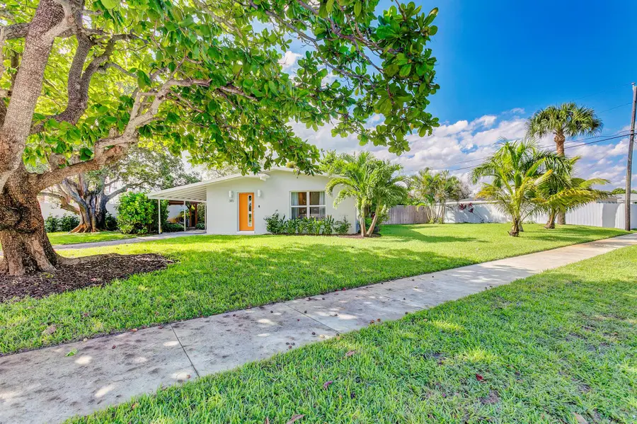 385 Hunter Street, West Palm Beach, FL 33405 - Image #2