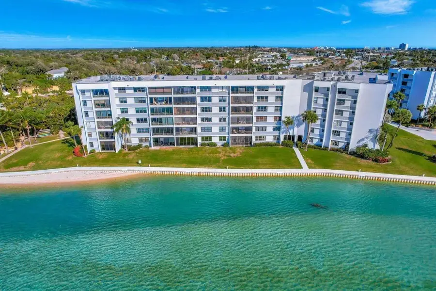 1542 Jupiter Cove Drive #104, Jupiter, FL 33469 - Image #3