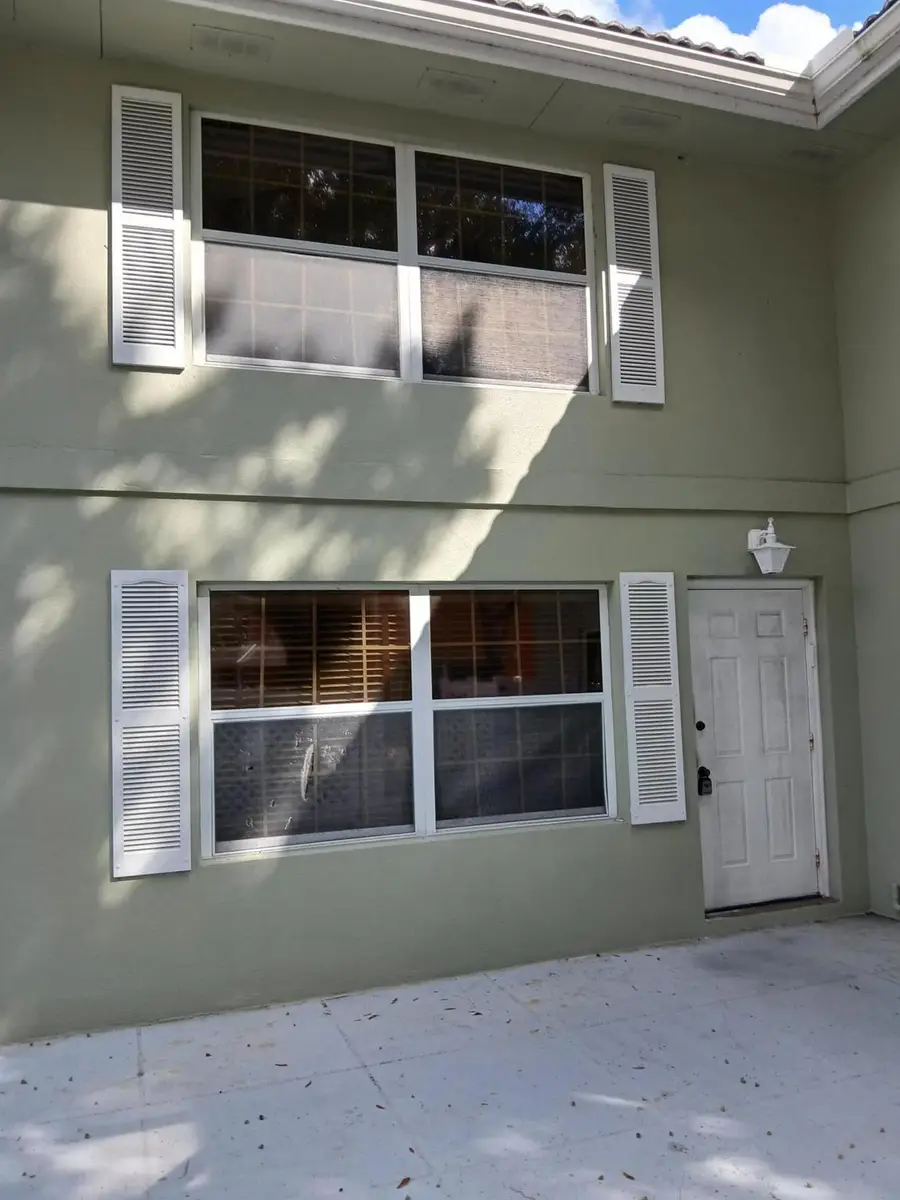 1956 Hartford Court, West Palm Beach, FL 33409 - Image #3