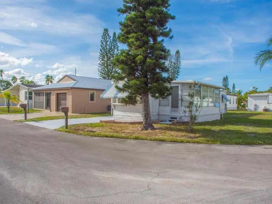 10 Desoto Lane, Port Saint Lucie, FL 34952 - Image #3