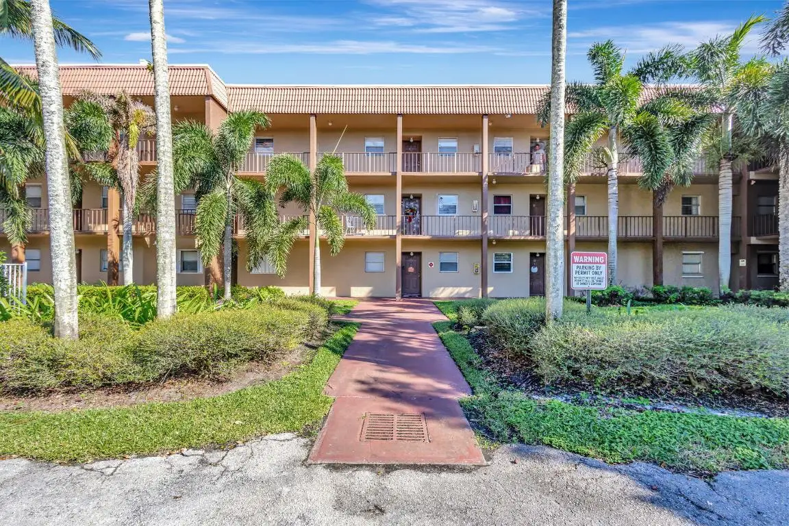 120 Sparrow Drive #213, Royal Palm Beach, FL 33411 - Image #1