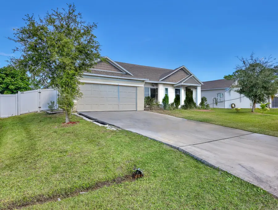 1725 SW Alberca Lane, Port Saint Lucie, FL 34953 - Image #2