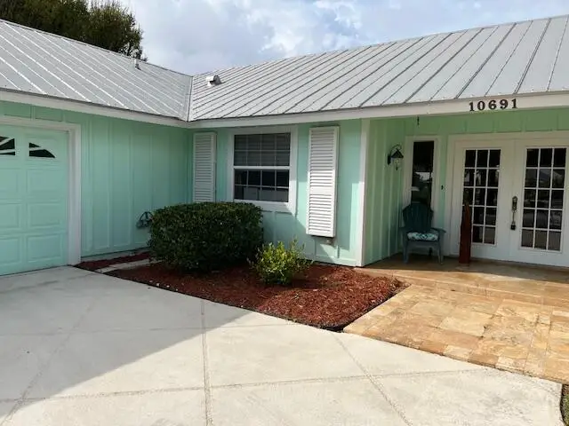 10691 SE Jupiter Narrows Drive, Hobe Sound, FL 33455 - Image #3