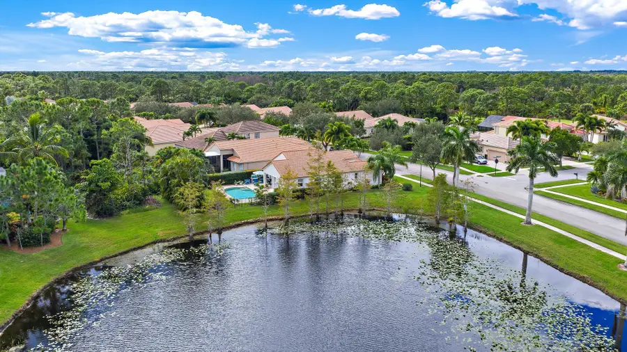 6784 SE Twin Oaks Circle, Stuart, FL 34997 - Image #2