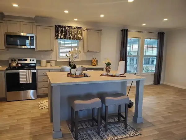 4625 Jill Pl, Lot # #708, Lake Worth, FL 33463