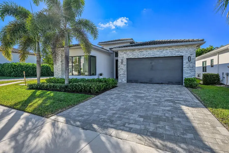 8538 Apple Falls Lane, Boca Raton, FL 33496 - Image #2