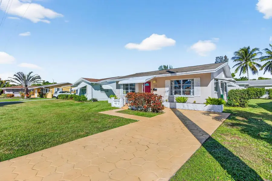 6725 NW 61st Street, Tamarac, FL 33321 - Image #2