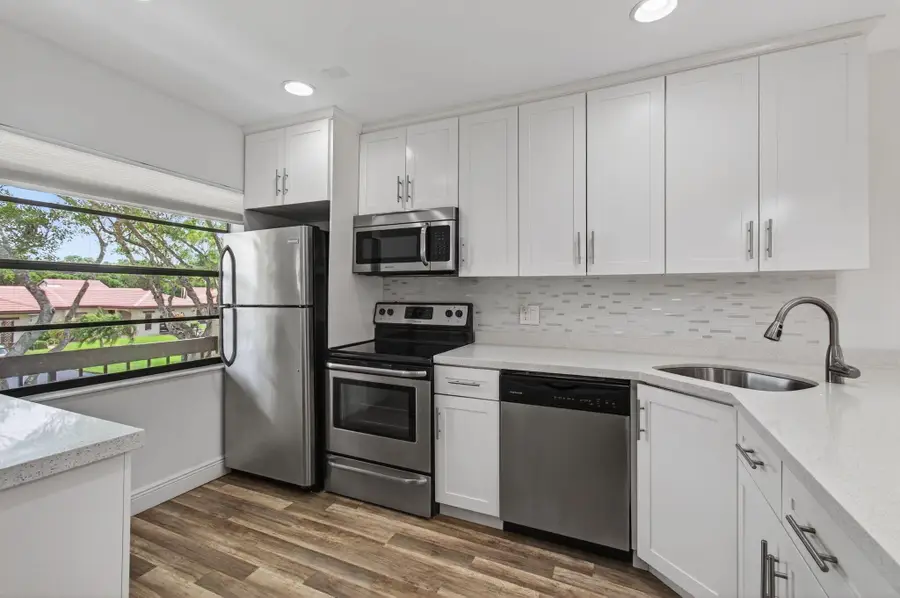 8536 Casa Del Lago #49 -B, Boca Raton, FL 33433 - Image #2