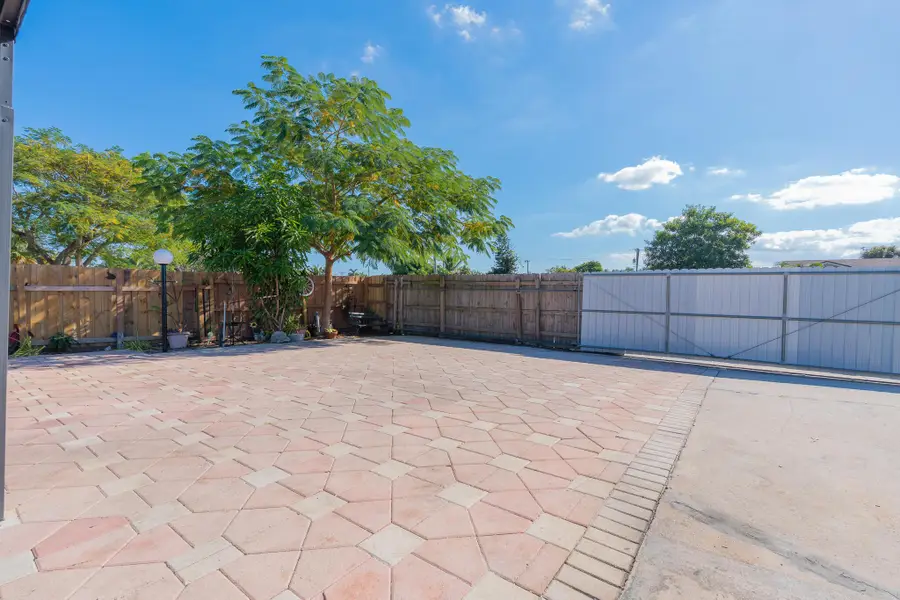 5320 Parker Avenue, West Palm Beach, FL 33405 - Image #3