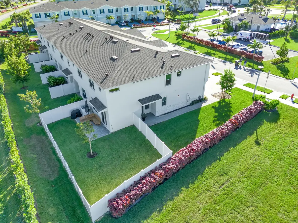 4246 Lagoon Shore Drive, Lake Worth, FL 33467 - Image #1
