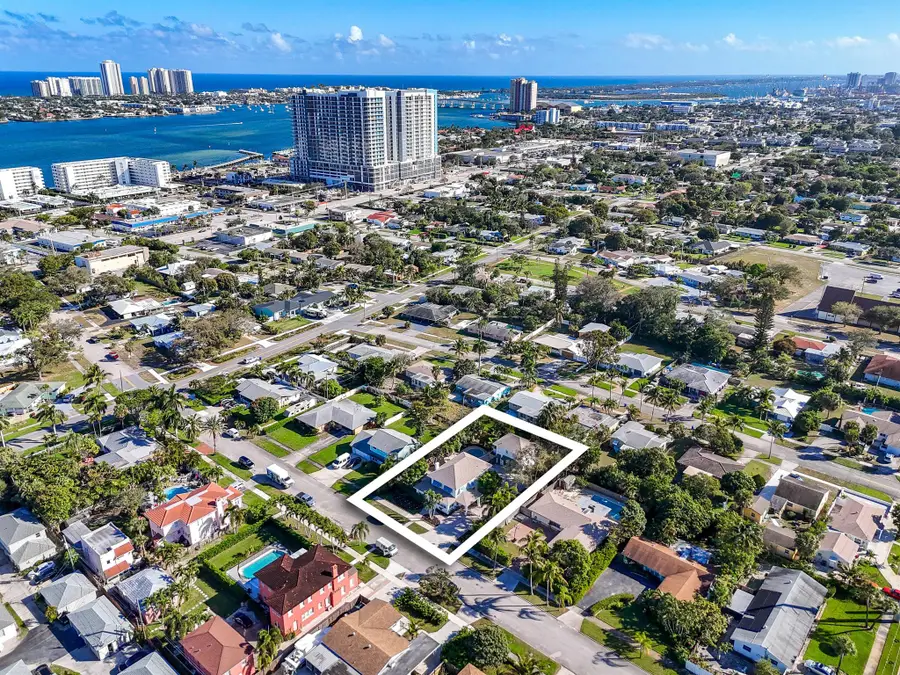 250 Foresteria Drive, Lake Park, FL 33403 - Image #3