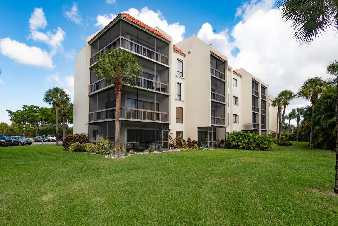 3050 Presidential Way #403, West Palm Beach, FL 33401 - Image #1