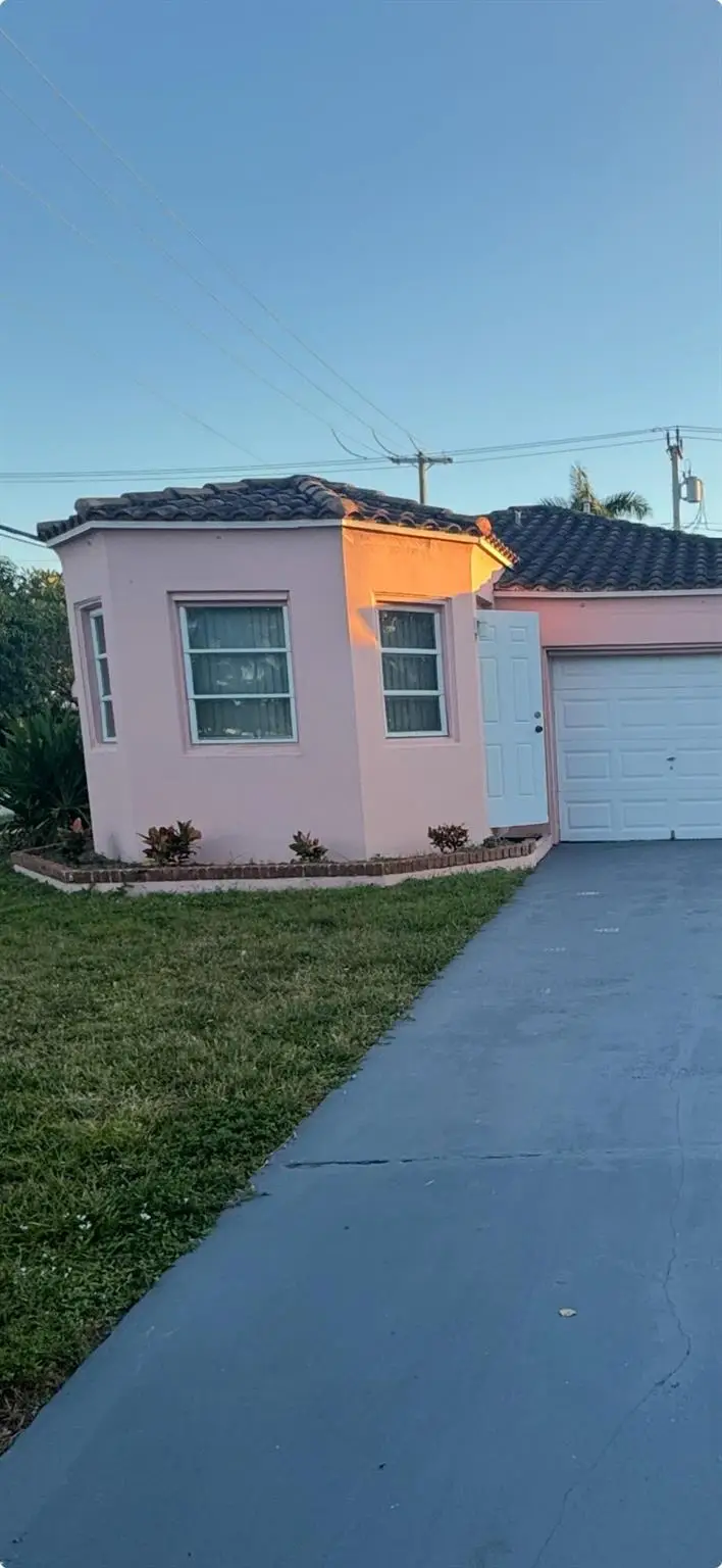 1600 Van Buren Street, Hollywood, FL 33020 - Image #3