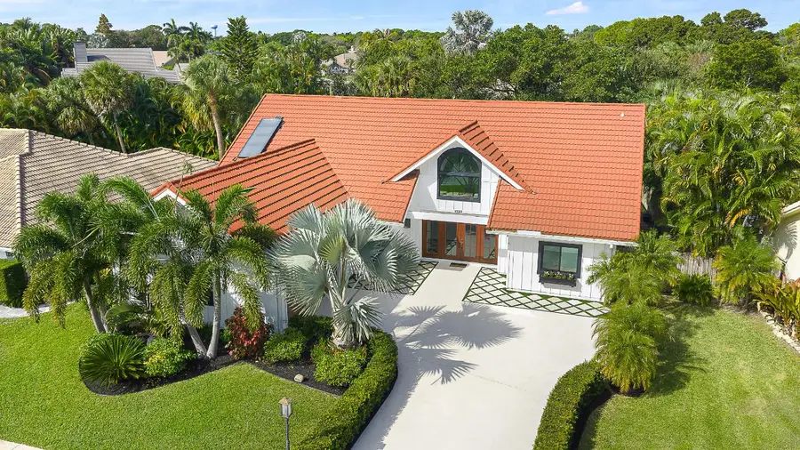 2733 Biarritz Drive, Palm Beach Gardens, FL 33410 - Image #3