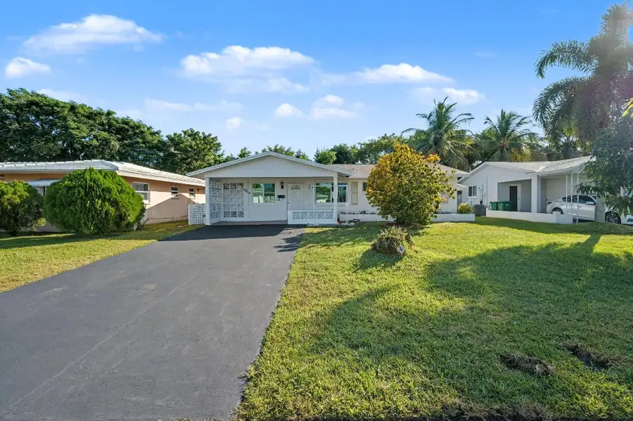 5612 NW 49th Avenue, Tamarac, FL 33319 - Image #2