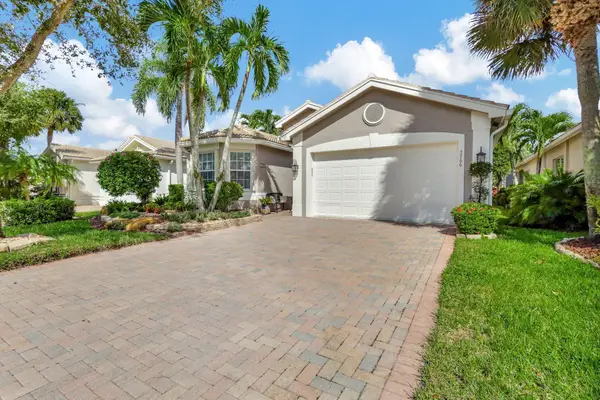 7766 Ocean Sunset Drive, Lake Worth, FL 33467