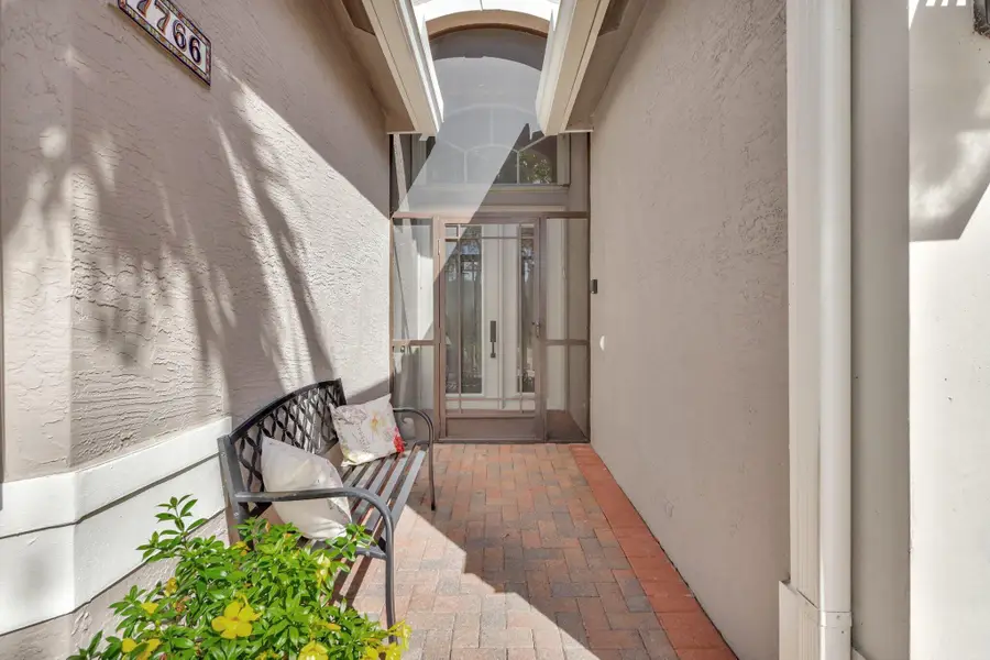 7766 Ocean Sunset Drive, Lake Worth, FL 33467 - Image #3