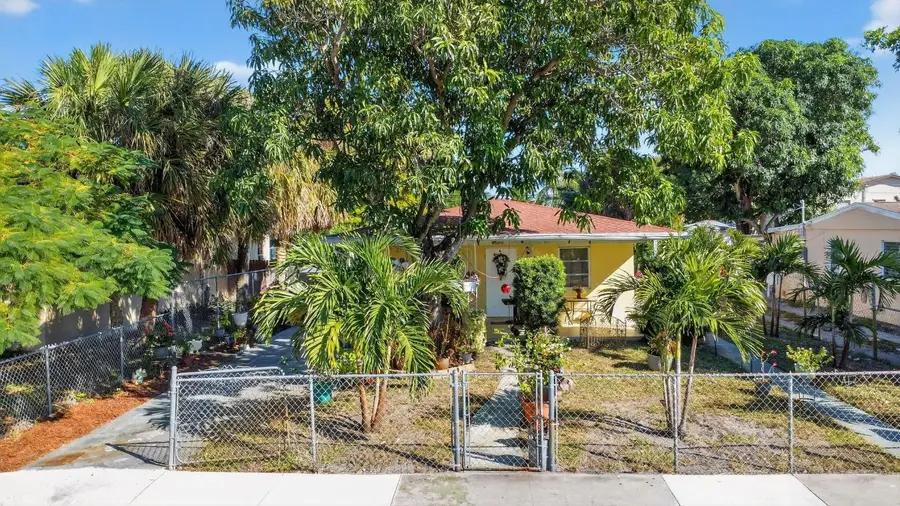 1020 S K Street, Lake Worth Beach, FL 33460 - Image #3