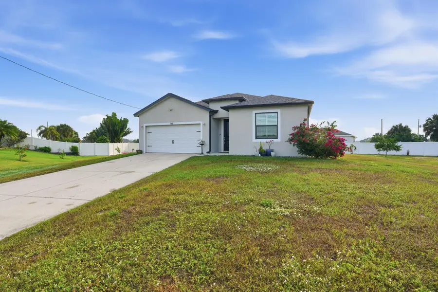 1068 E Bass Court, Labelle, FL 33935 - Image #2