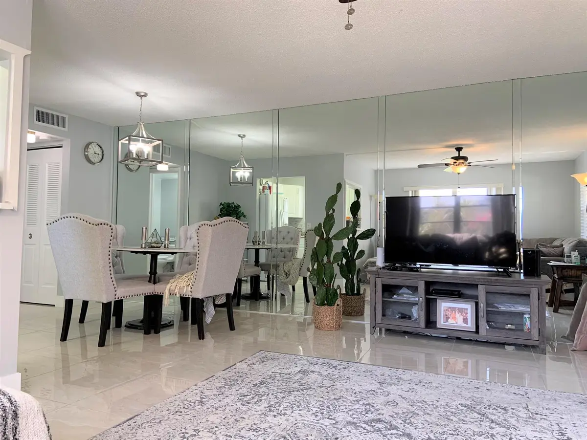 200 Sheffield I, West Palm Beach, FL 33417 - Image #1