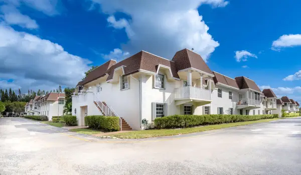 708 SE 2nd Avenue #421, Deerfield Beach, FL 33441