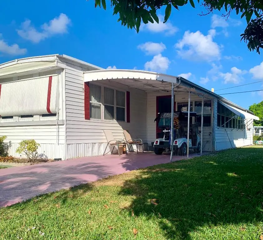 8165 SE Wren Avenue, Hobe Sound, FL 33455 - Image #1