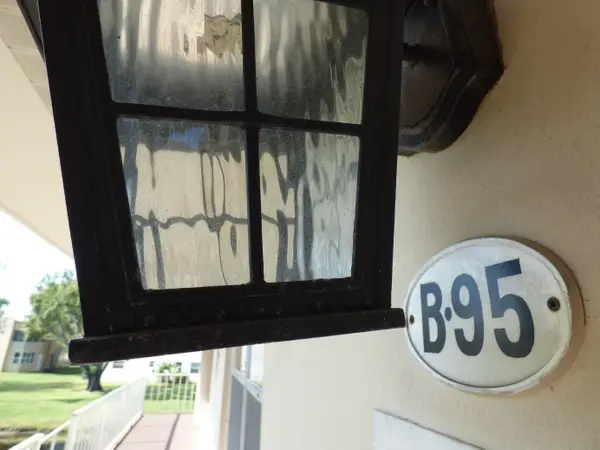 95 Burgundy B #95, Delray Beach, FL 33484