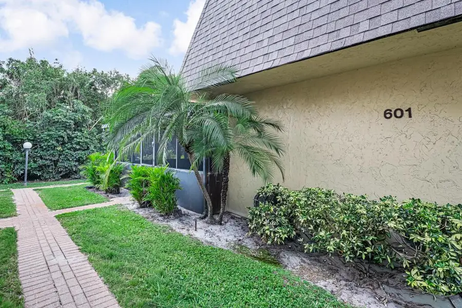 4205 Turnberry Circle #601, Lake Worth, FL 33467 - Image #3