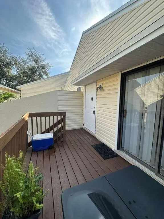 637 Executive Center Drive N #203, West Palm Beach, FL 33401 - Image #1