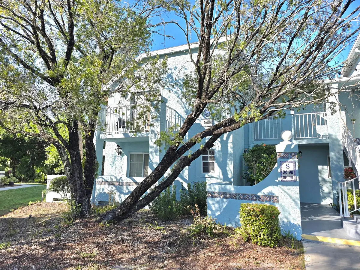 1606 SE Green Acres Circle #203, Port Saint Lucie, FL 34952 - Image #1