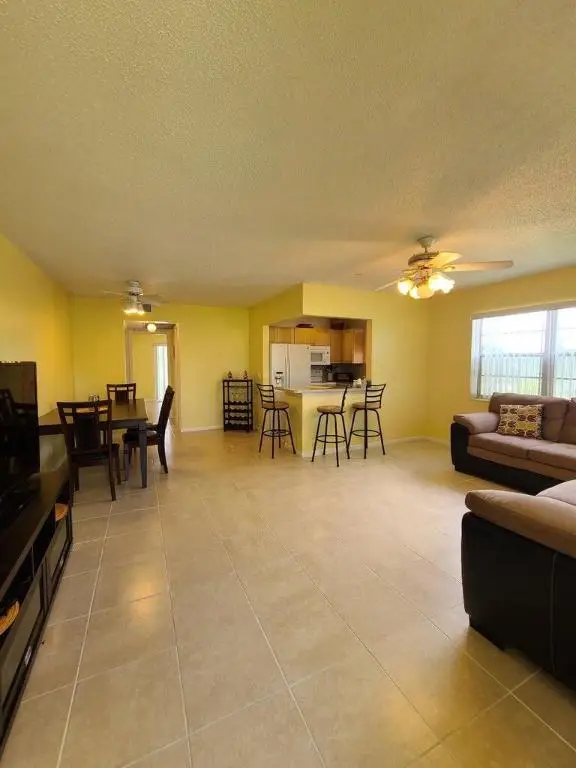 133 Camden #F, West Palm Beach, FL 33417 - Image #3