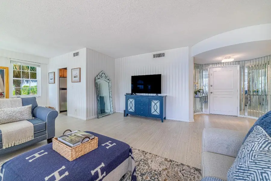 3475 S Ocean Boulevard #201, Palm Beach, FL 33480 - Image #3