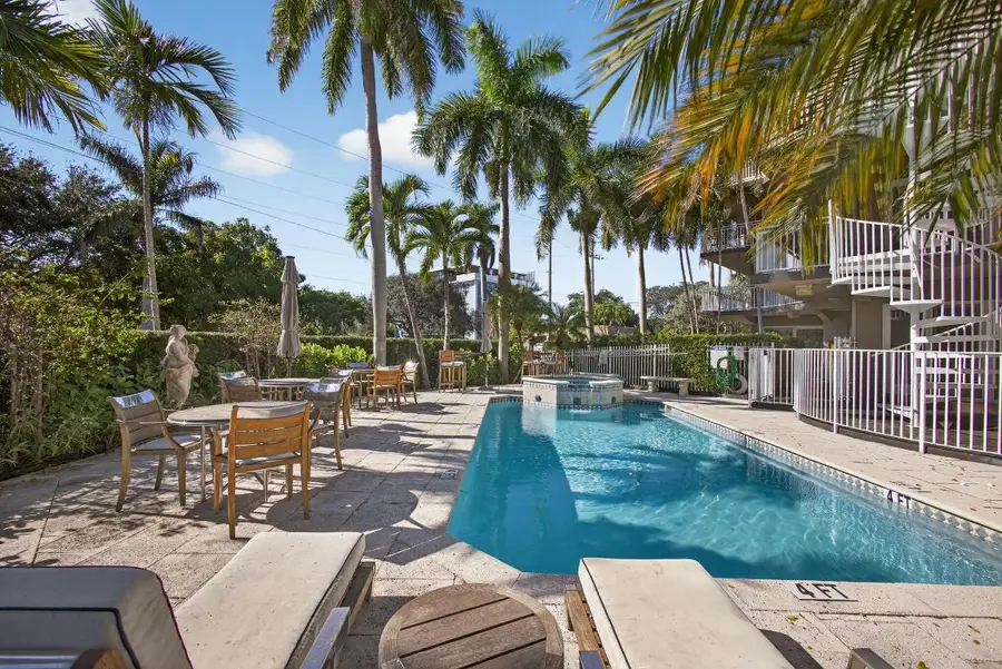 129 S Golfview Road #7, Lake Worth Beach, FL 33460 - Image #2