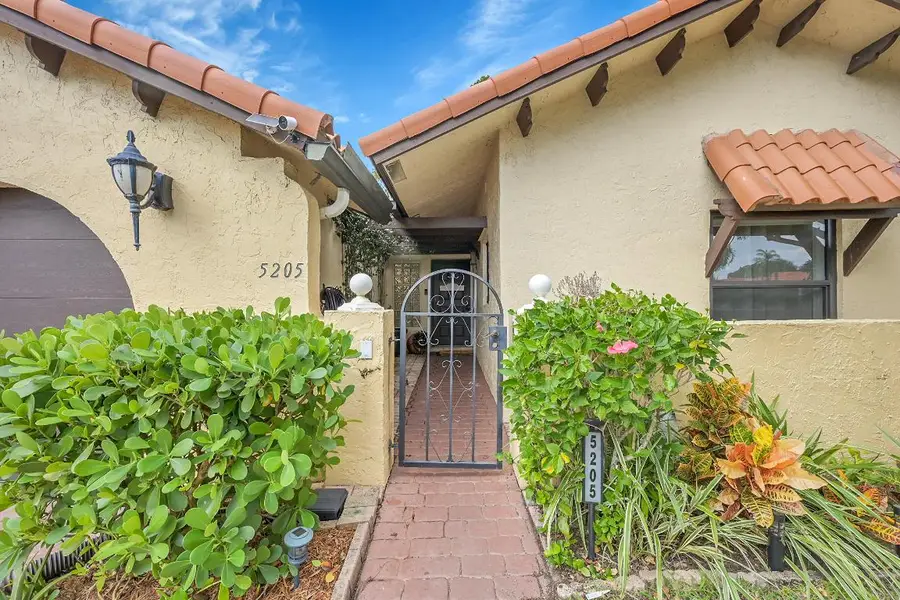 5205 Bolero Circle #5205, Delray Beach, FL 33484 - Image #3