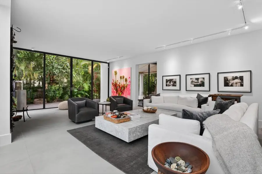 423 Chilean Avenue, Palm Beach, FL 33480 - Image #2