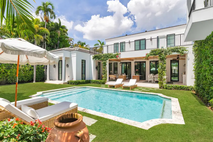 302 E Lakewood Road, West Palm Beach, FL 33405 - Image #2