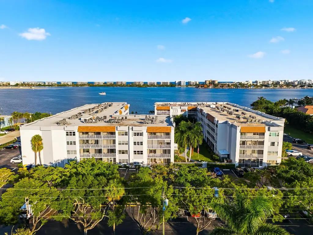 1502 S Lakeside Drive #116-N, Lake Worth Beach, FL 33460 - Image #1