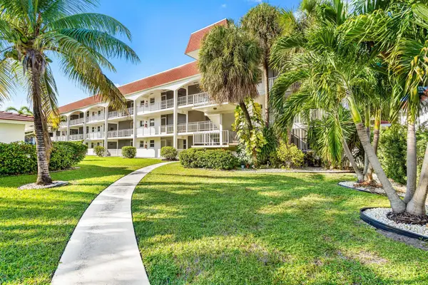 580 Egret Drive #123, Hallandale Beach, FL 33009