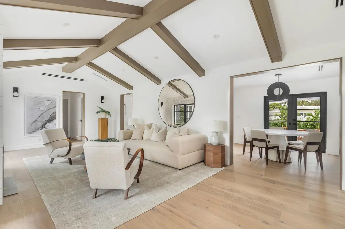 352 Palmetto Street, West Palm Beach, FL 33405 - Image #1