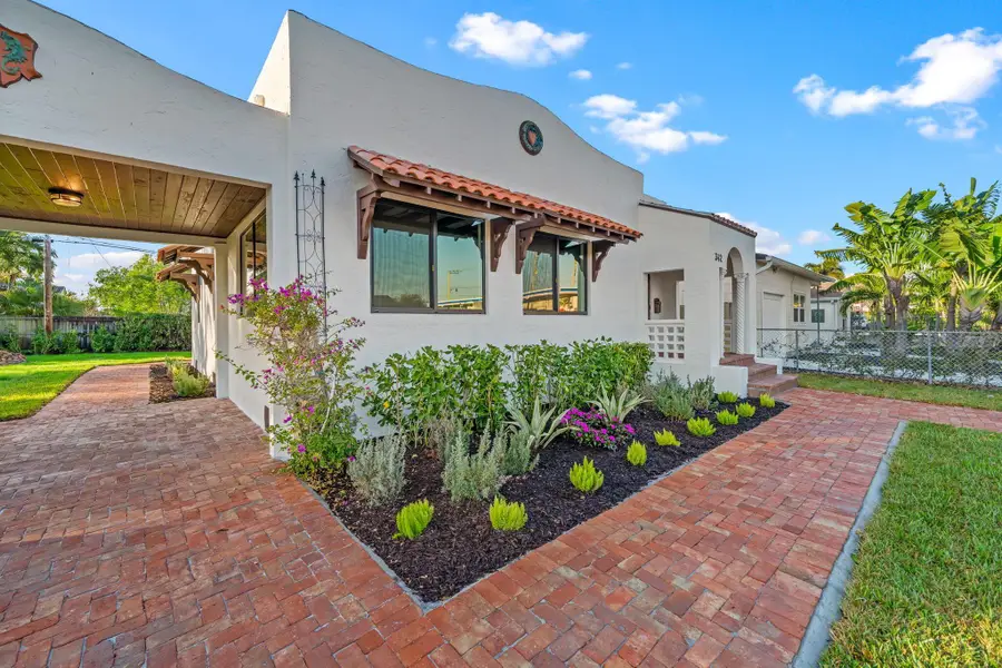 342 Malverne Road, West Palm Beach, FL 33405 - Image #3