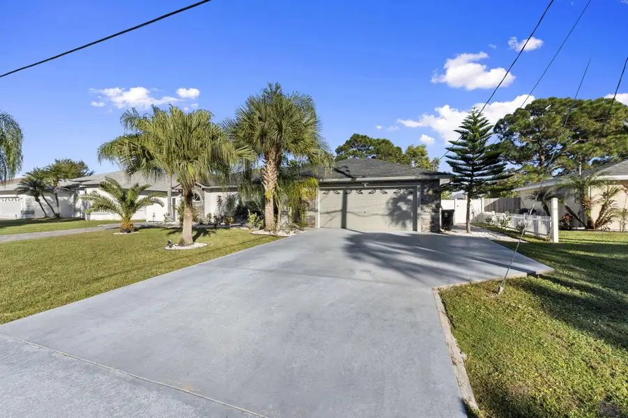 2471 SE Leithgow Street, Port Saint Lucie, FL 34952 - #3